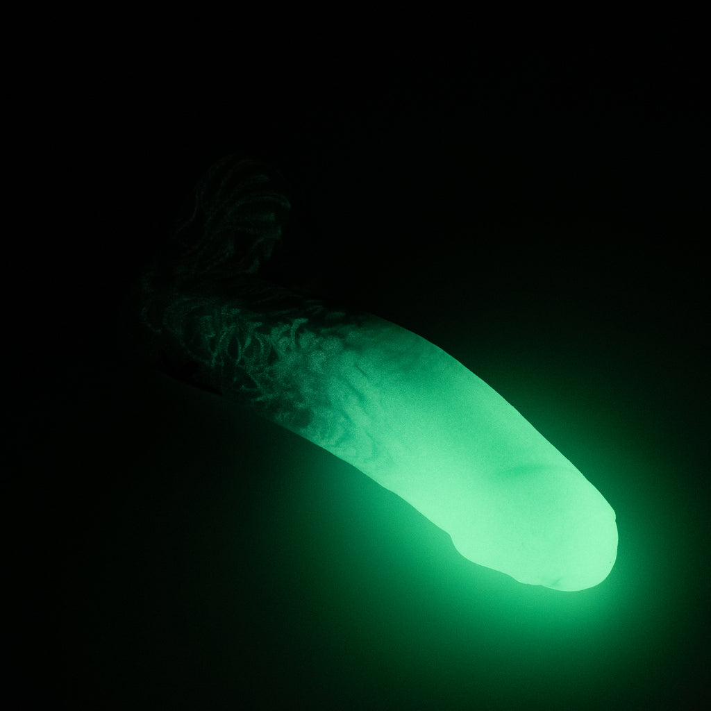 R3MJQ37 Orion Medium 0050 UV GITD GOBLIN HOLE