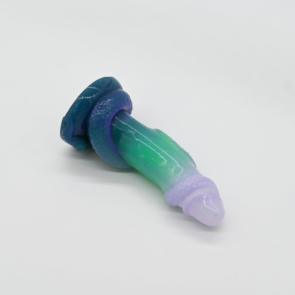 32SKQ66 Celia Small 0030 UV GITD