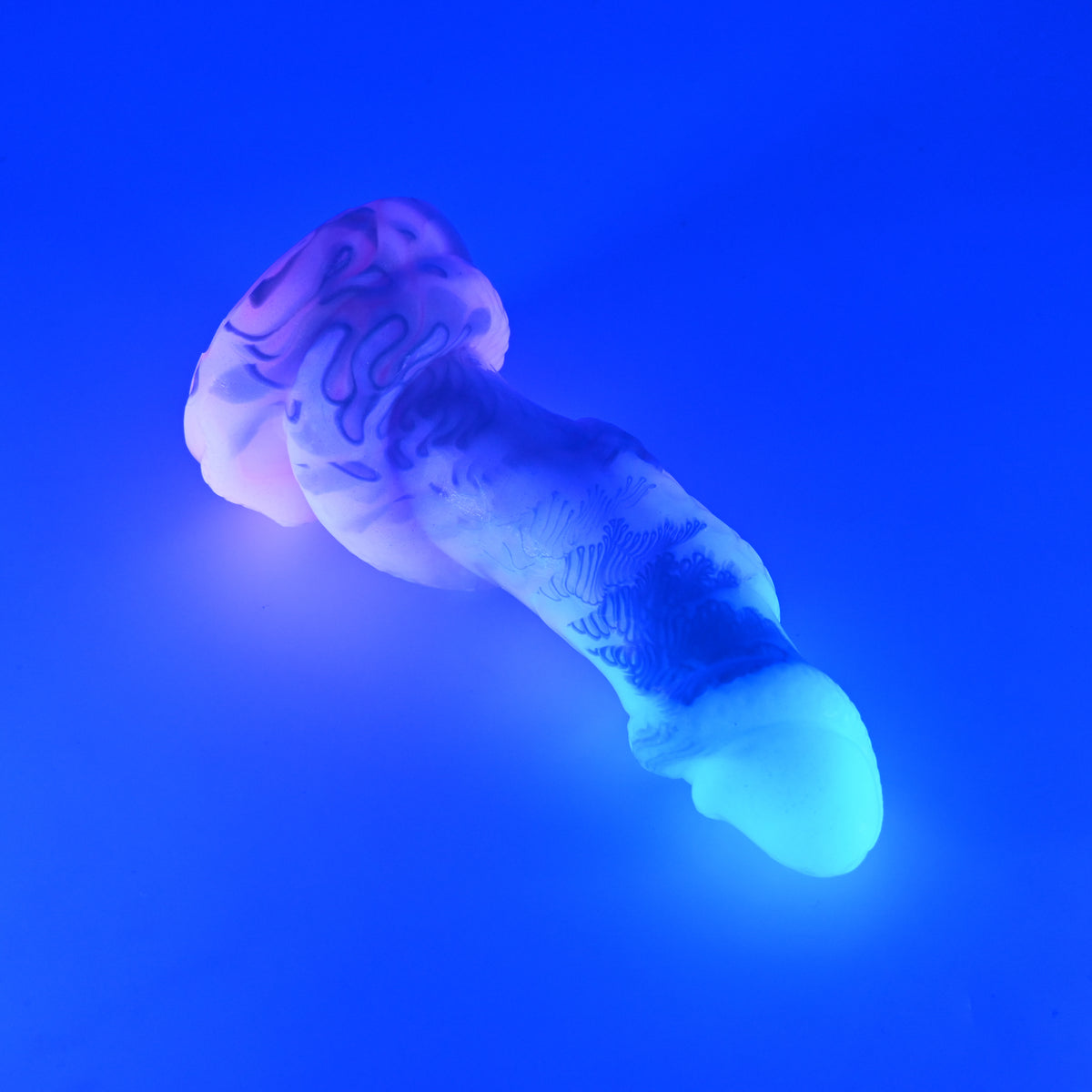32SKQ49 Celia Small 0030 UV GITD
