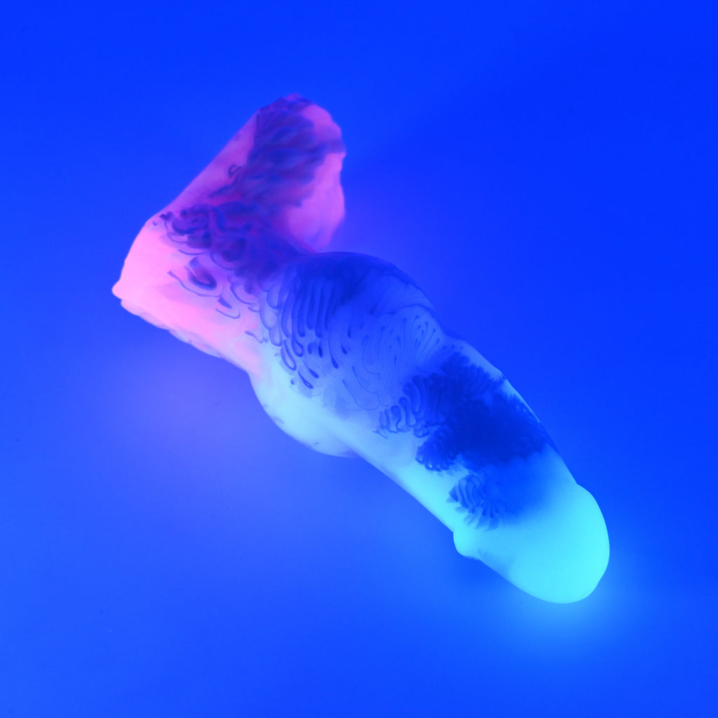 52SKQ69 Jacob Small 0030 UV GITD
