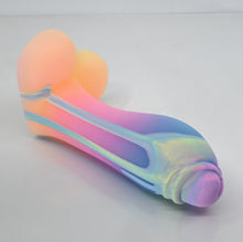 Load image into Gallery viewer, Q2SEJ33 Aquus Small 0030 UV GITD
