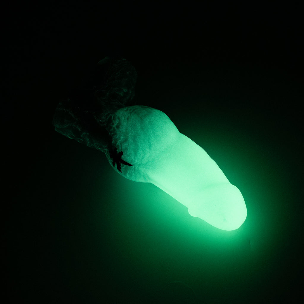 53MJP32 Jacob Medium 0050 UV GITD GOBLIN HOLE