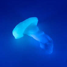 Load image into Gallery viewer, R2SJQ32 Oberon Small 0030 UV GITD CS
