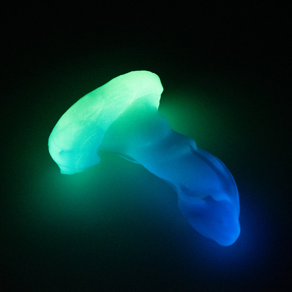 R3SJP33 Oberon Medium 0030 UV GITD CS