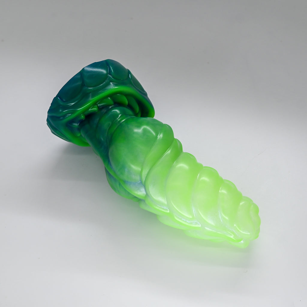 P3MKR70 Pluto Medium 0050 UV GITD CS