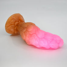 Load image into Gallery viewer, B2SGK44 Flora Small 0030 UV GITD
