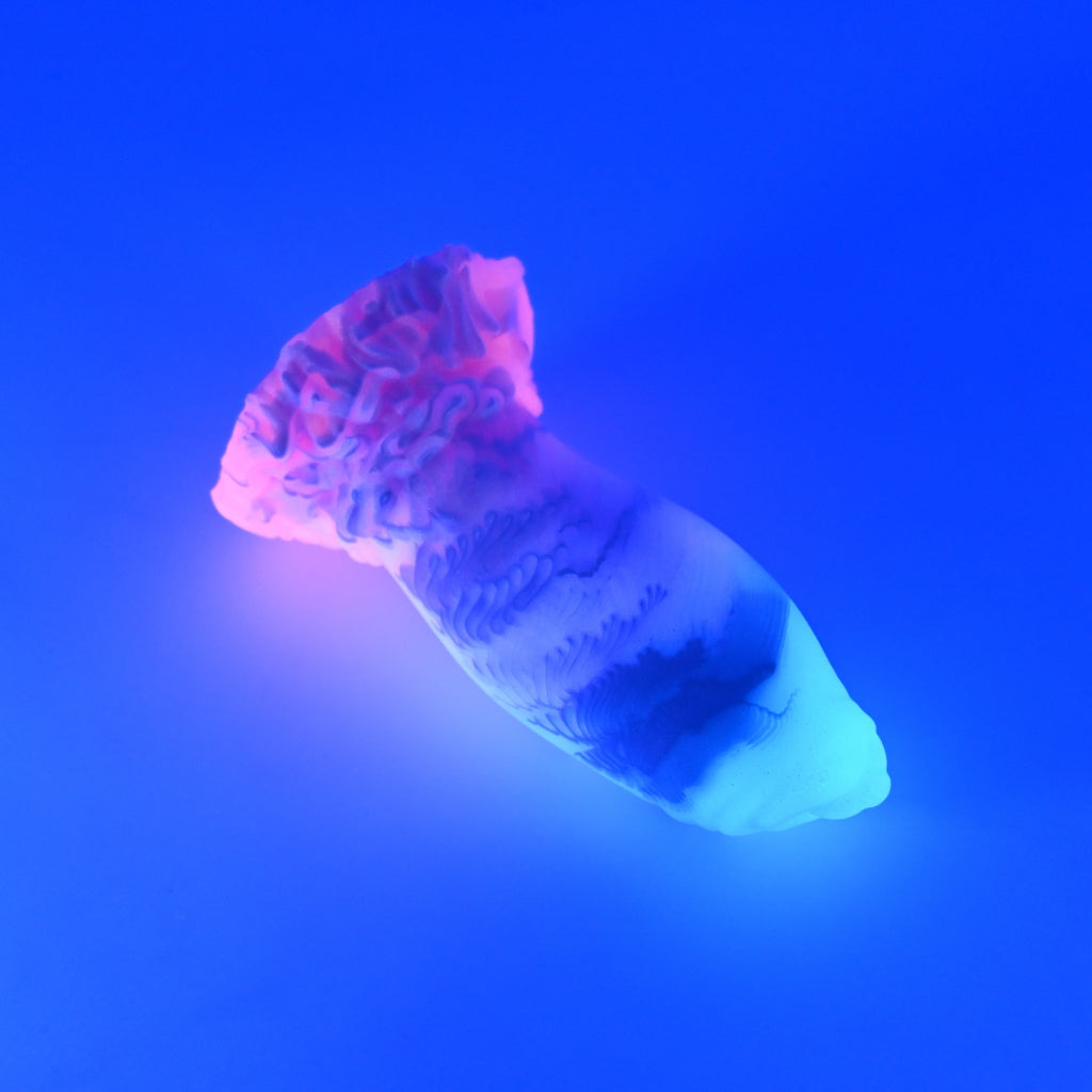 82SKQ79 Hue Small 0030 UV GITD