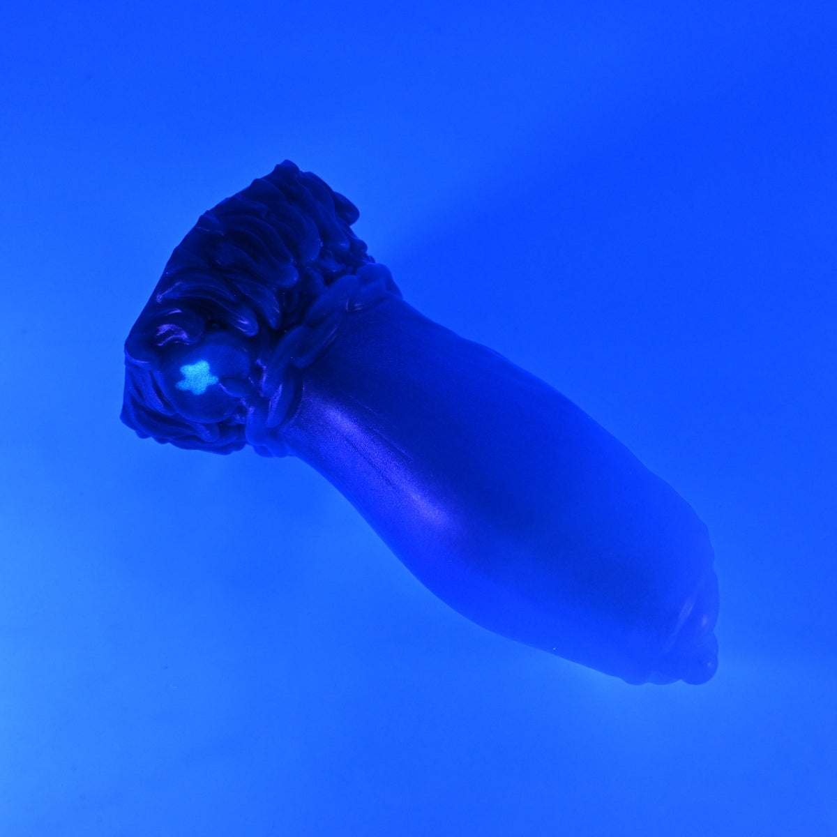 83SKQ87 Hue Medium 0030 UV GITD CS