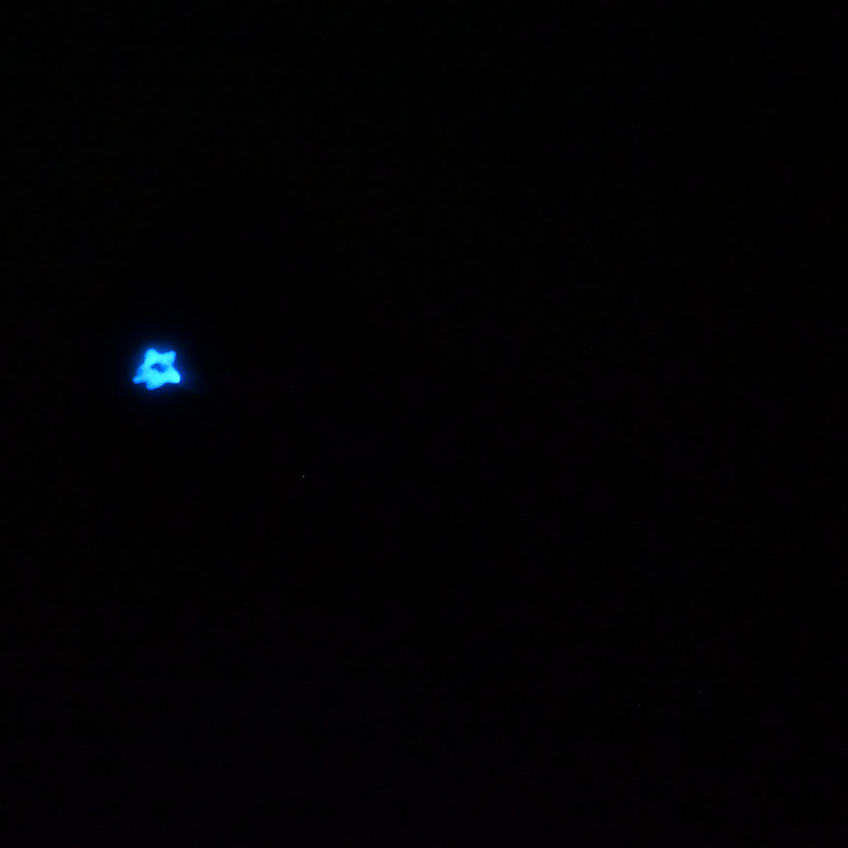 85SKQ91 Hue XL 0030 UV GITD CS
