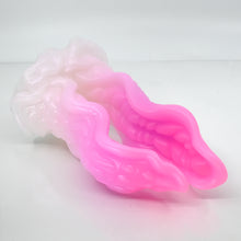 Load image into Gallery viewer, A4SFJ90 Alara Large 0030 UV GITD
