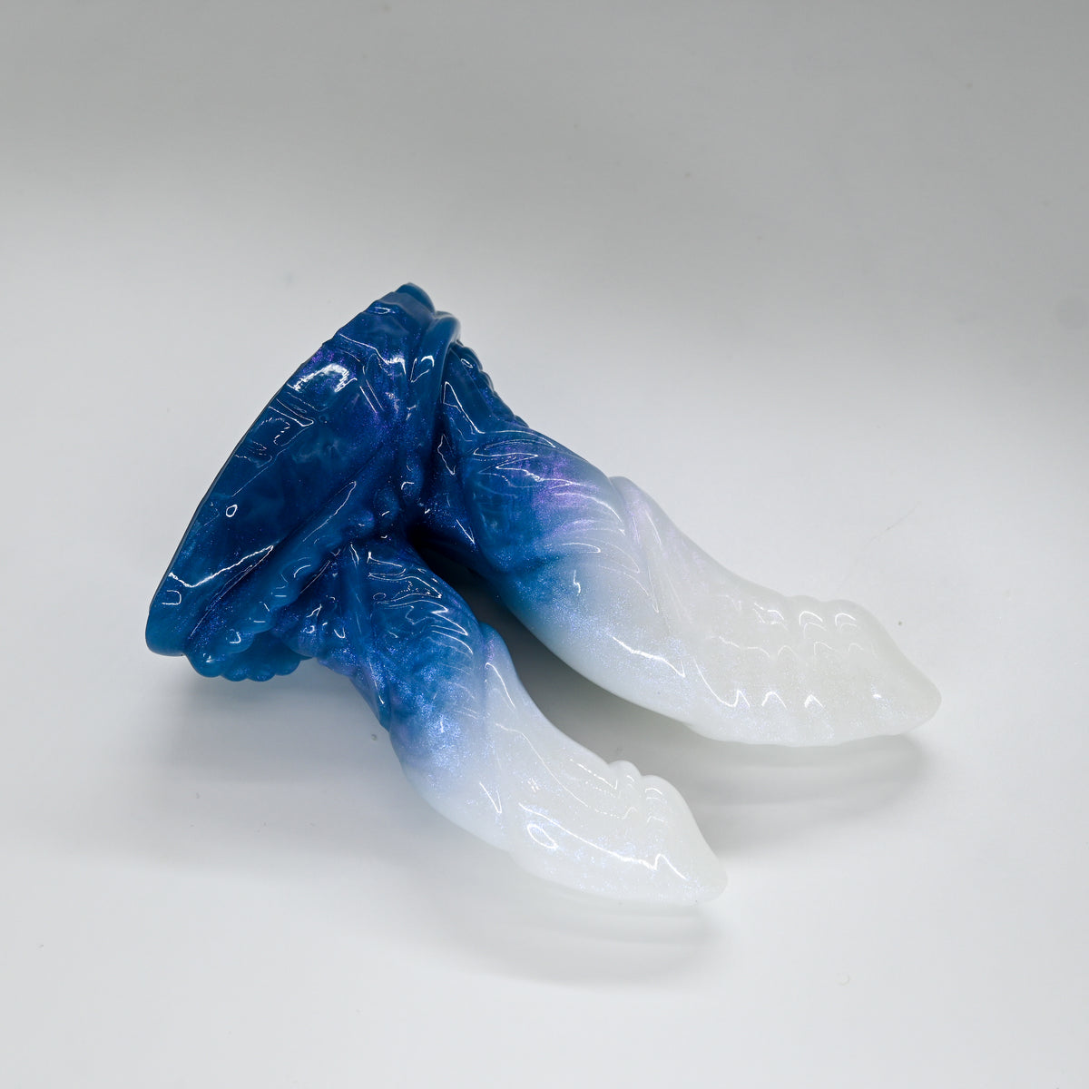 22SKQ37 Vasuki Small 0030 UV GITD CS