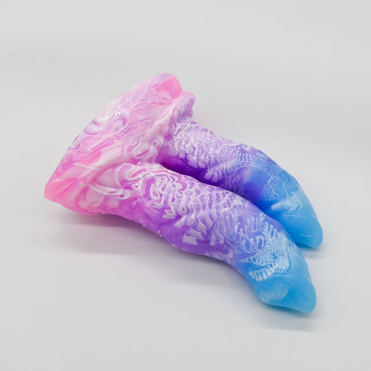 23SKQ40 Vasuki Medium 0030 UV GITD