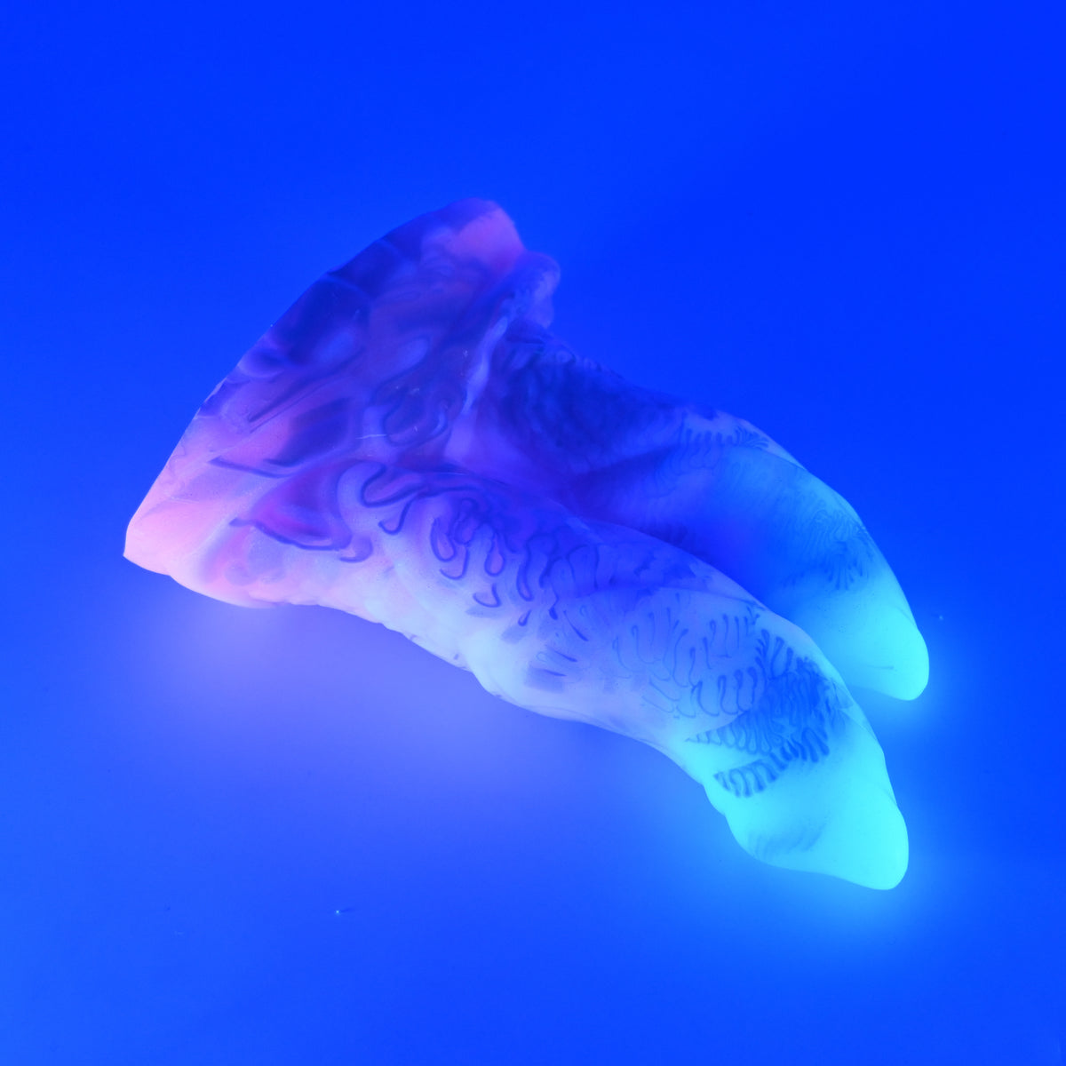 23SKQ40 Vasuki Medium 0030 UV GITD