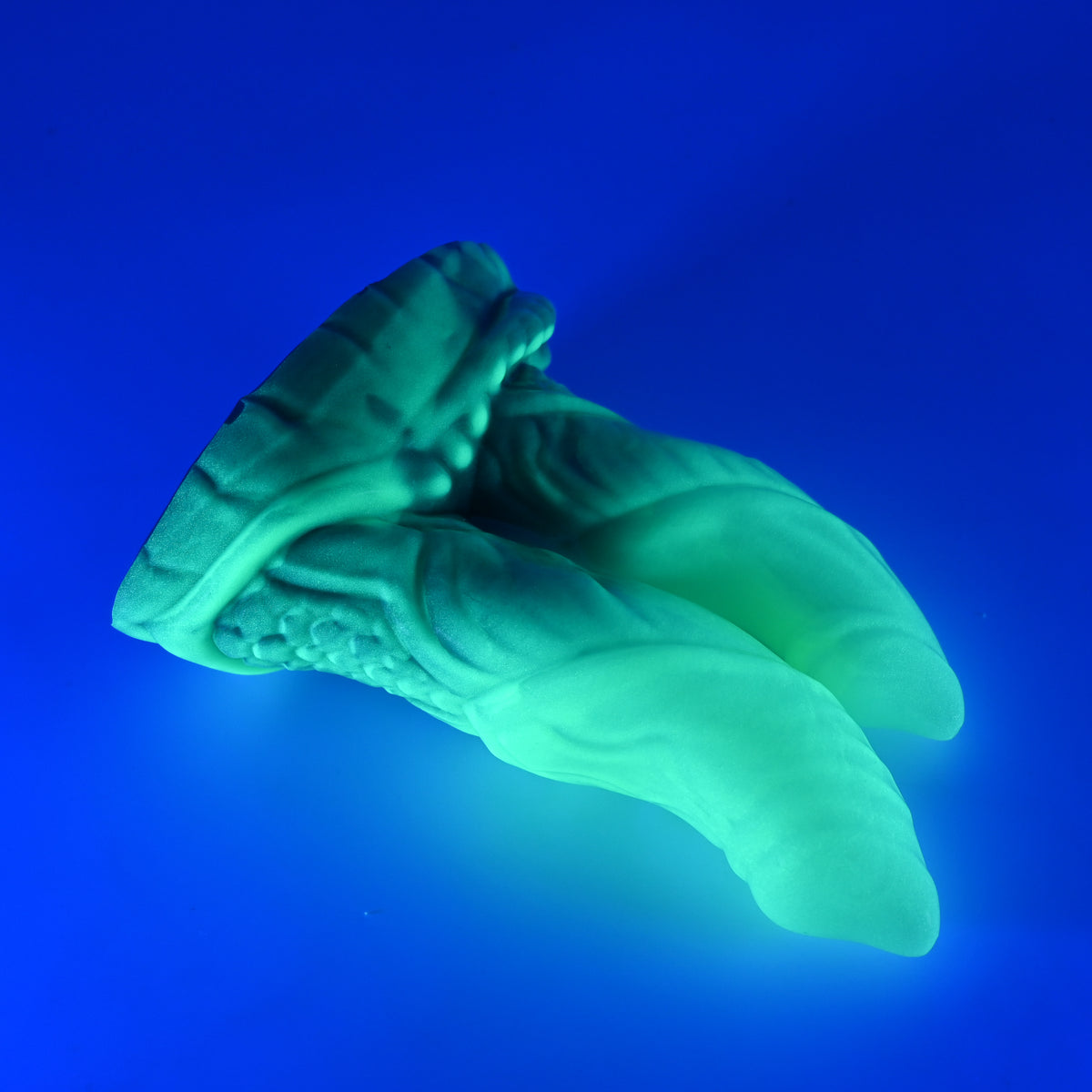 23MKQ41 Vasuki Medium 0050 UV GITD CS