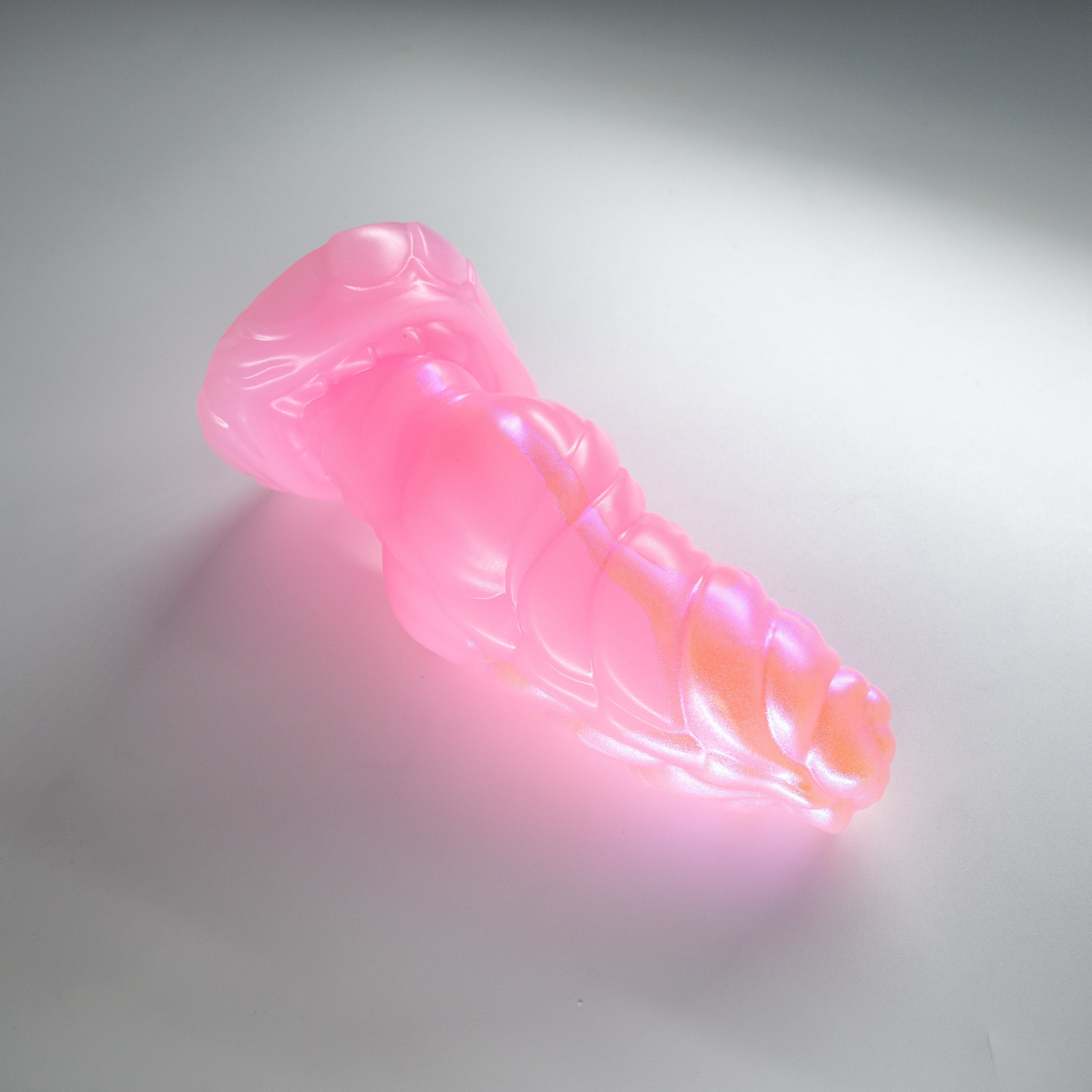 P2XJQ17 Pluto Small 0020 UV GITD CS