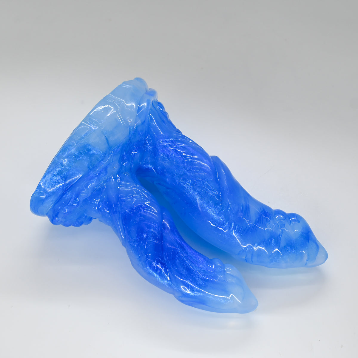 23TKQ44 Vasuki Medium NC 0031 UV GITD CS