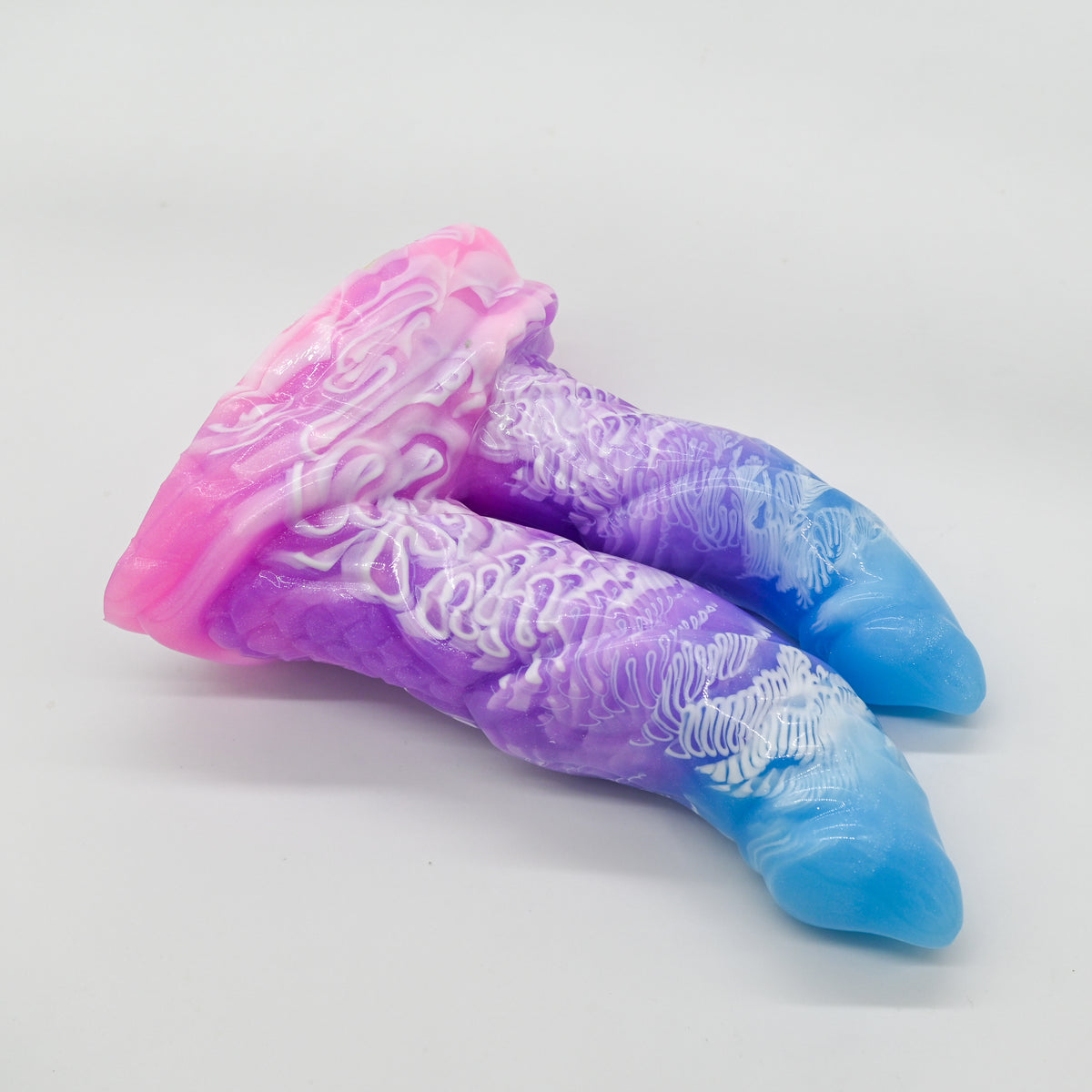 24SKQ45 Vasuki Large 0030 UV GITD