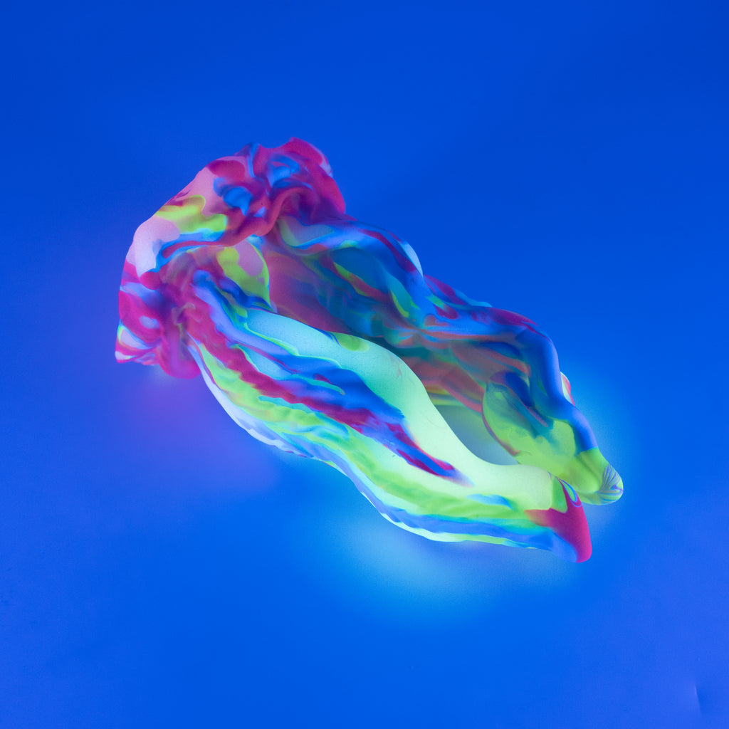 A3SJP66 Alara Medium 0030 UV GITD