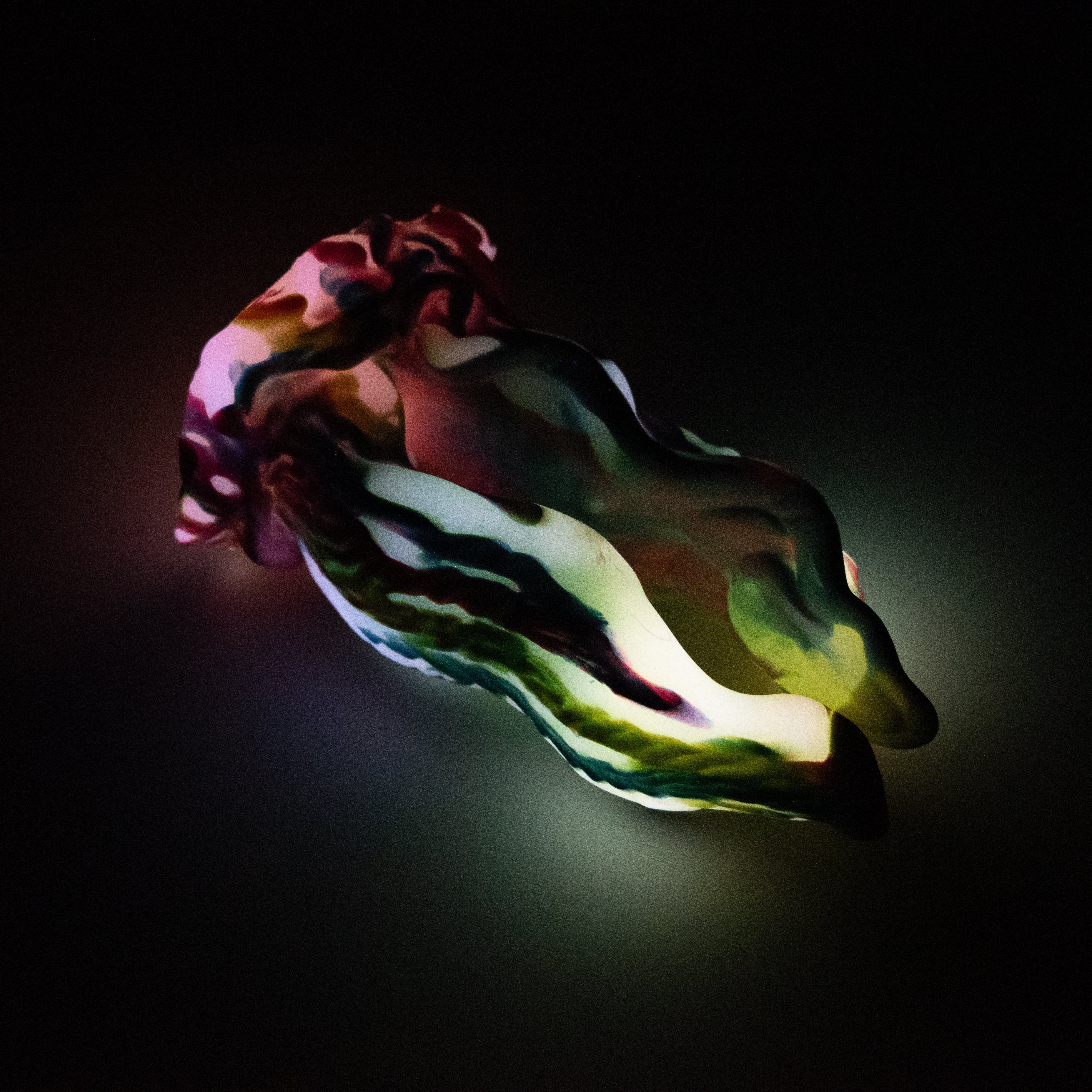 A3SJP66 Alara Medium 0030 UV GITD