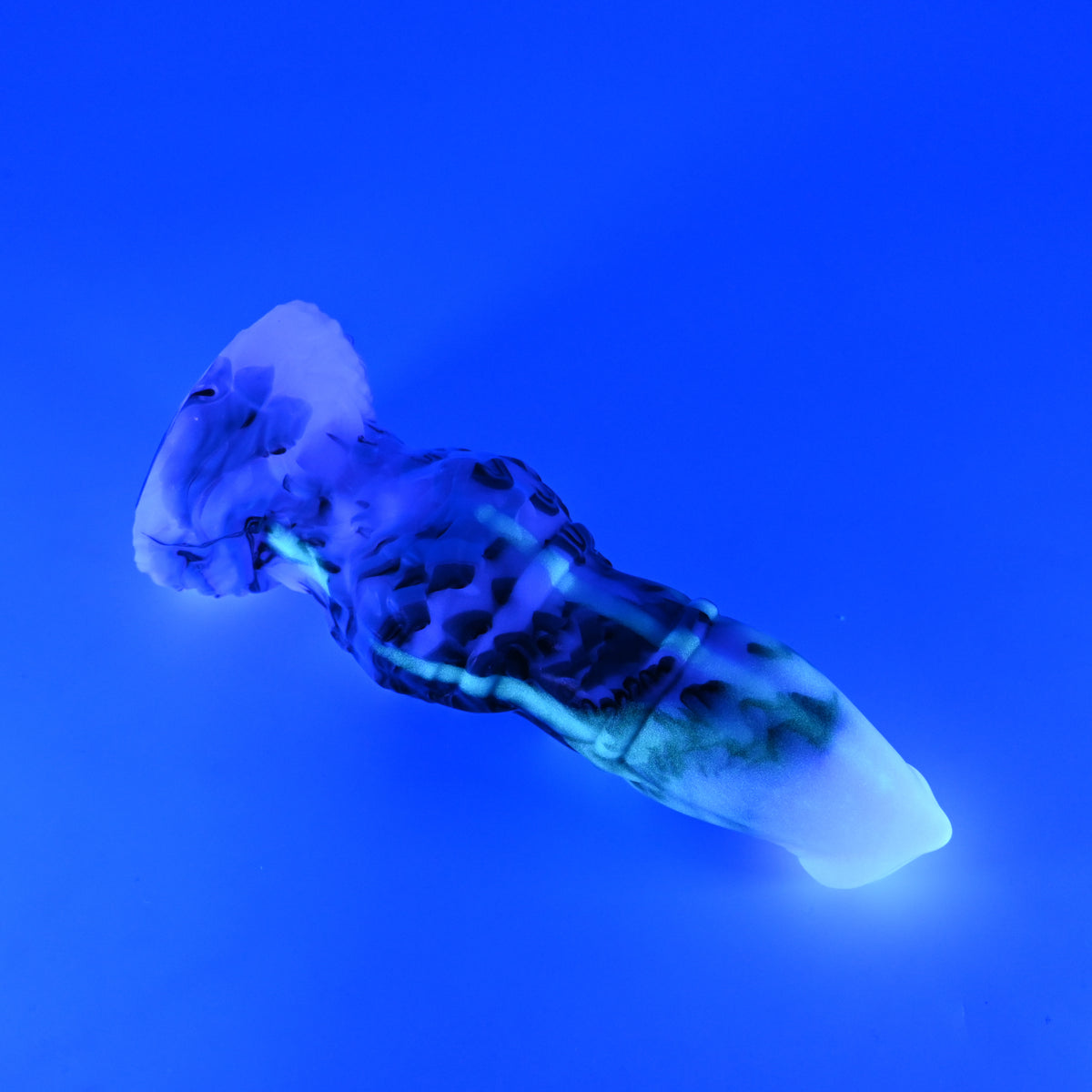 H2MKR23 Hellion Small 0050 UV GITD CS