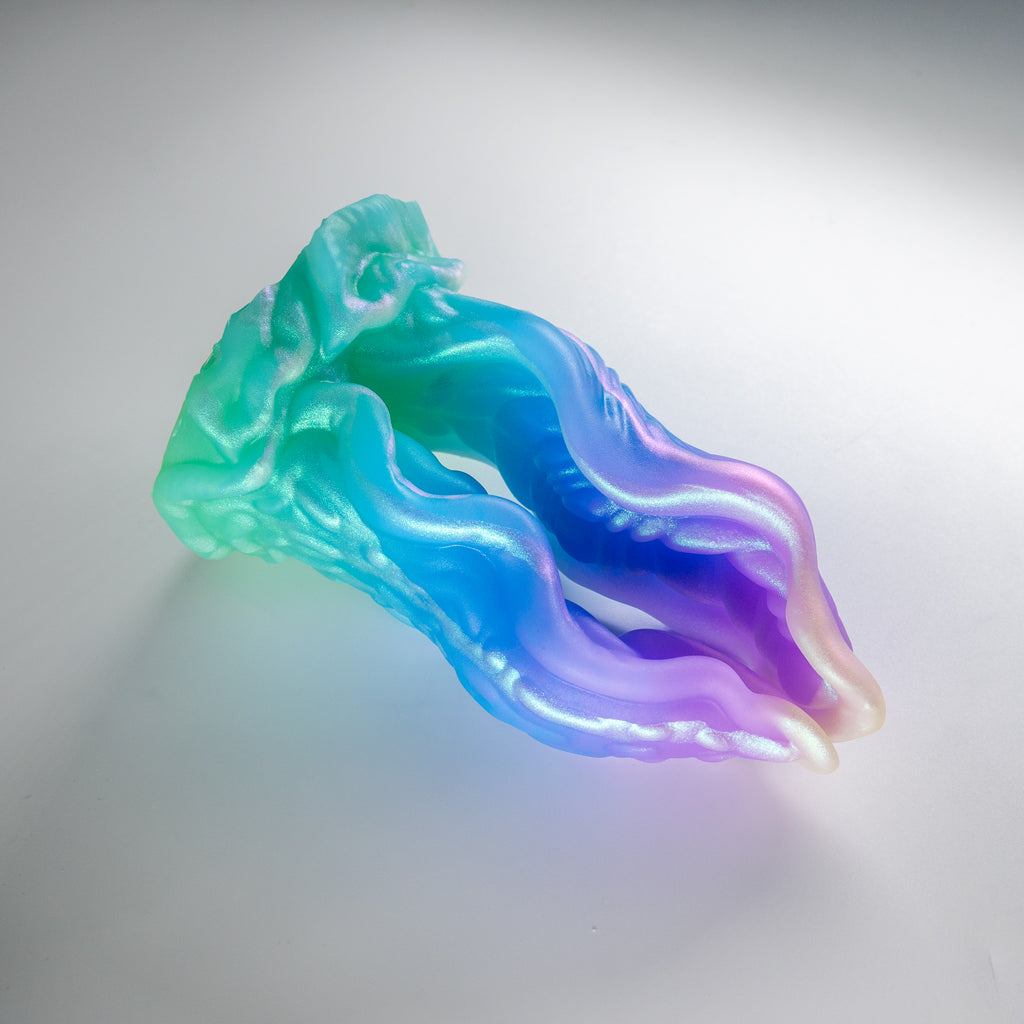 A3SJP67 Alara Medium 0030 UV GITD CS