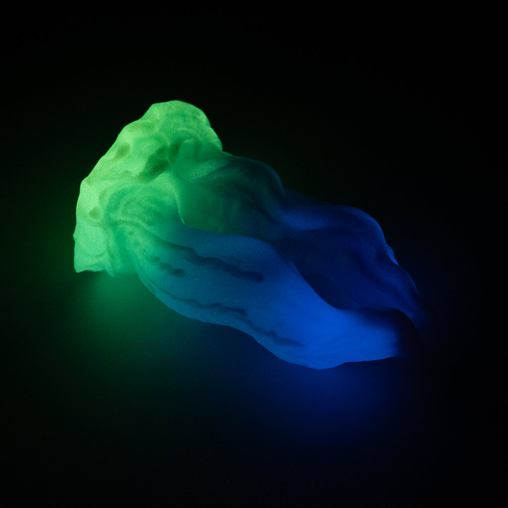 A3SJP67 Alara Medium 0030 UV GITD CS