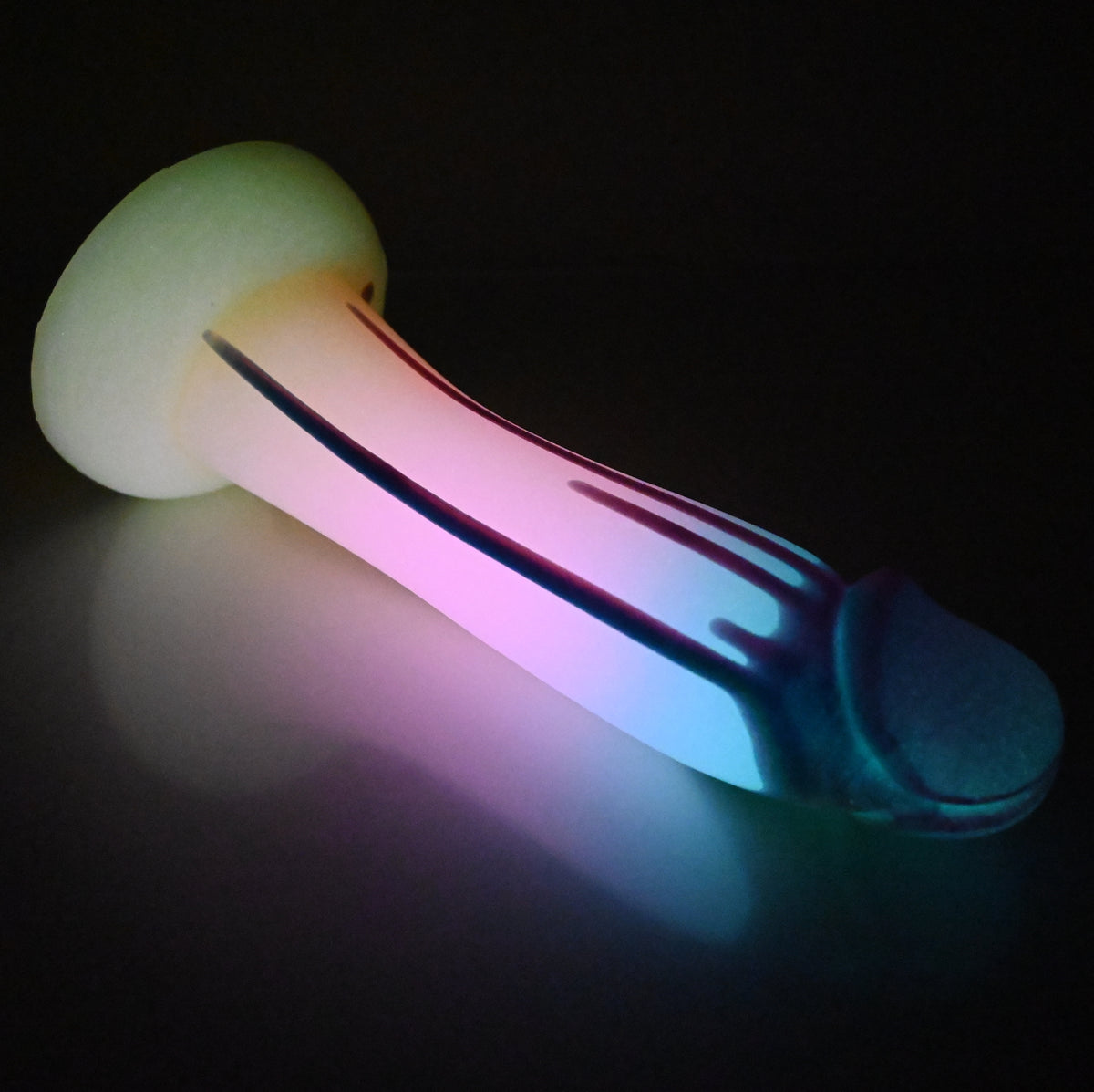 Z4SEK76 Caelus Large 0030 UV GITD
