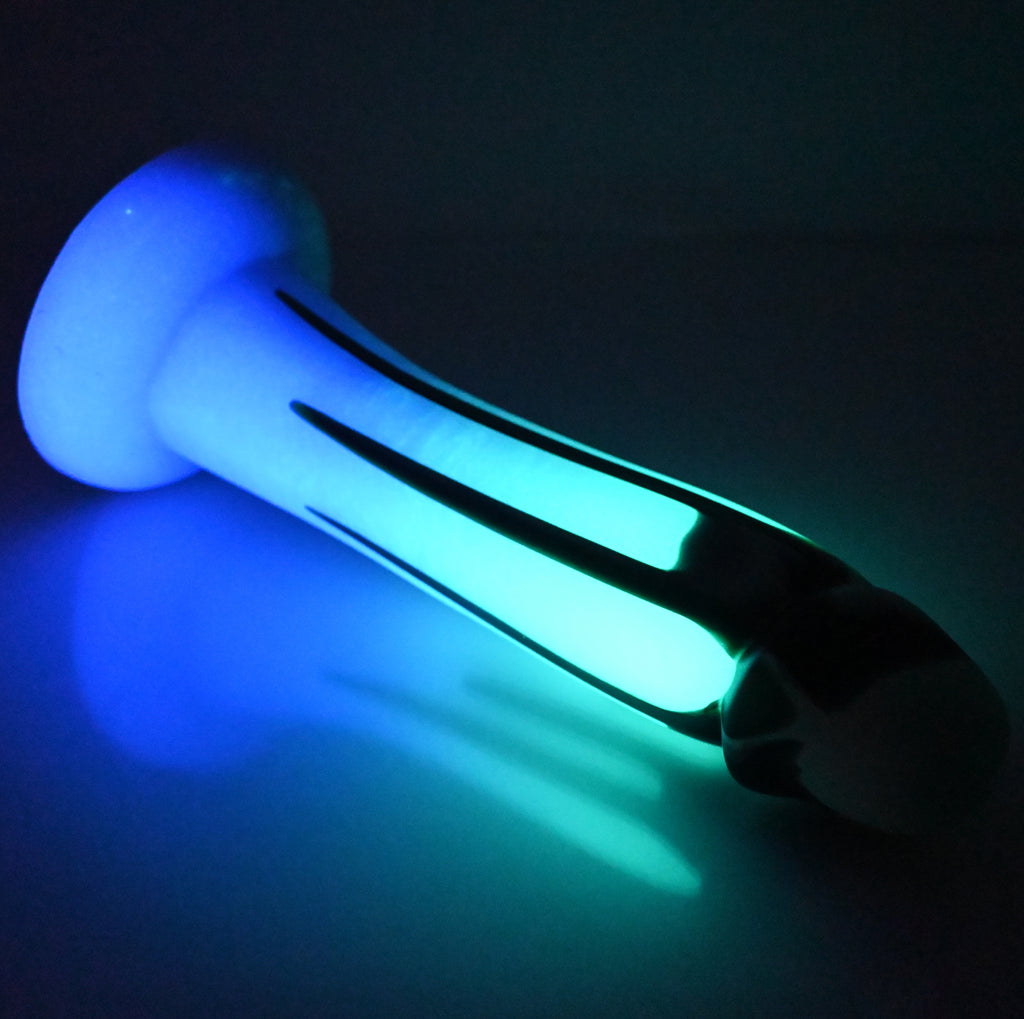 Z4MEK78 Caelus Large 0050 UV GITD
