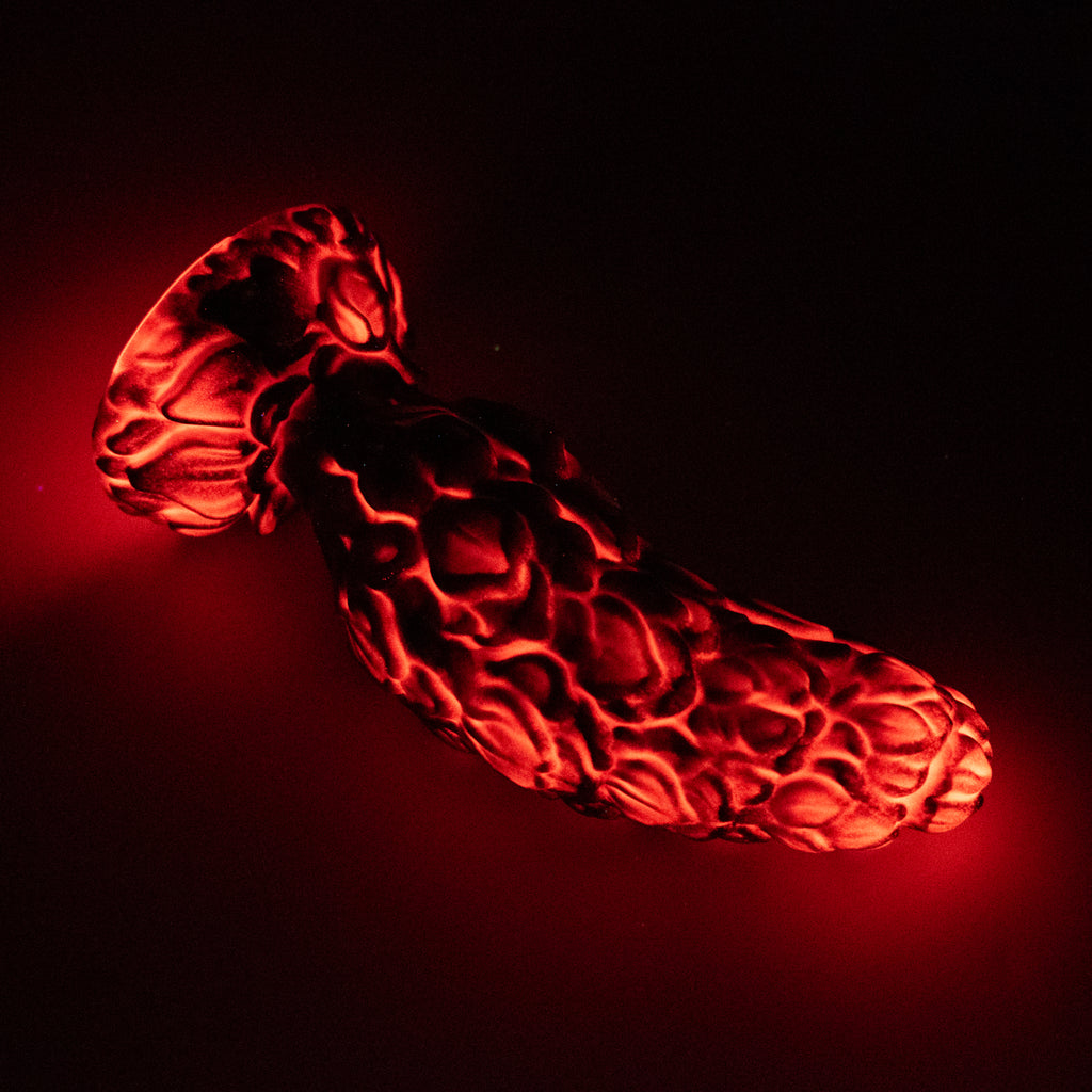 B3SJP75 Flora Medium 0030 UV GITD