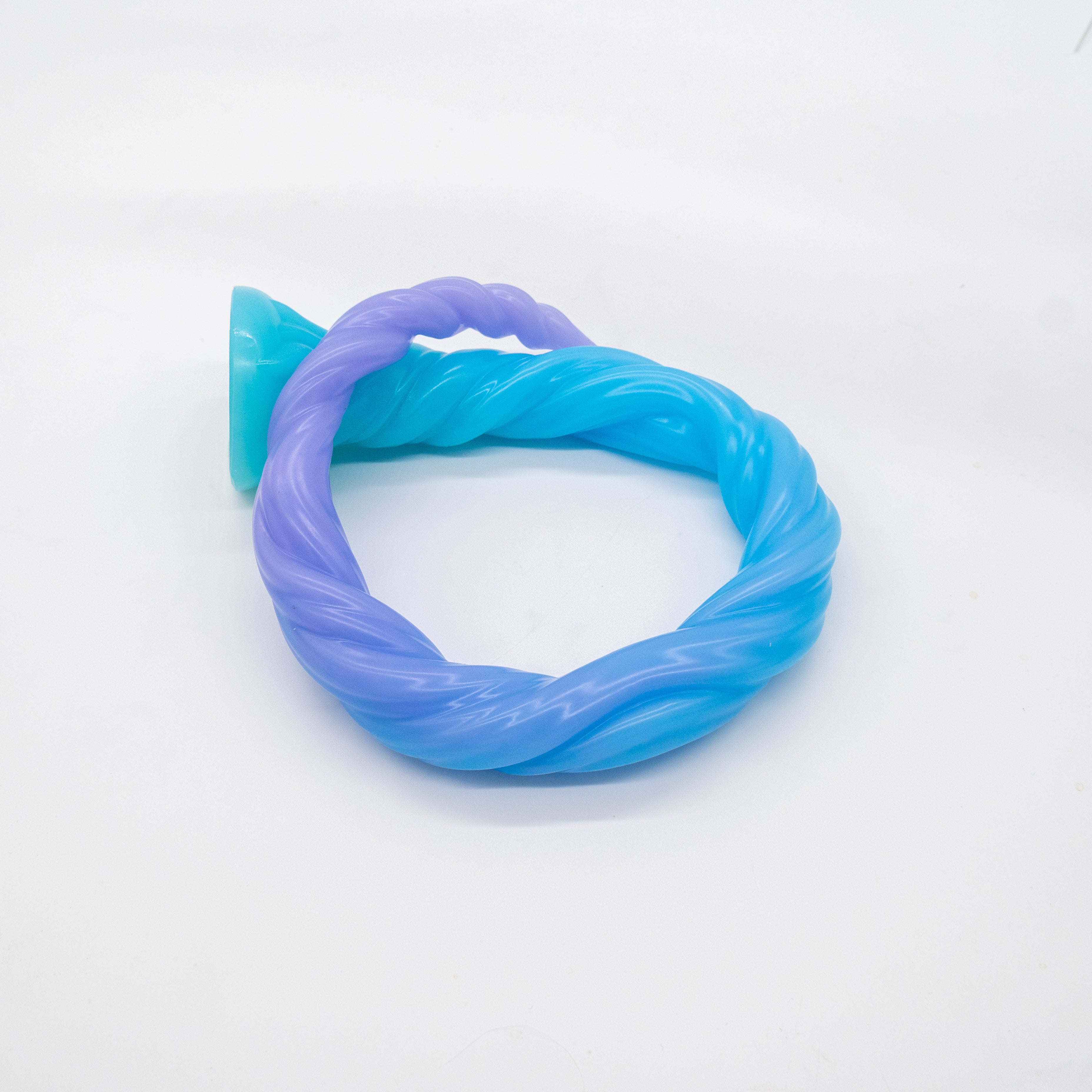 S4MJQ43 Sera's Horn Large 0050 UV GITD