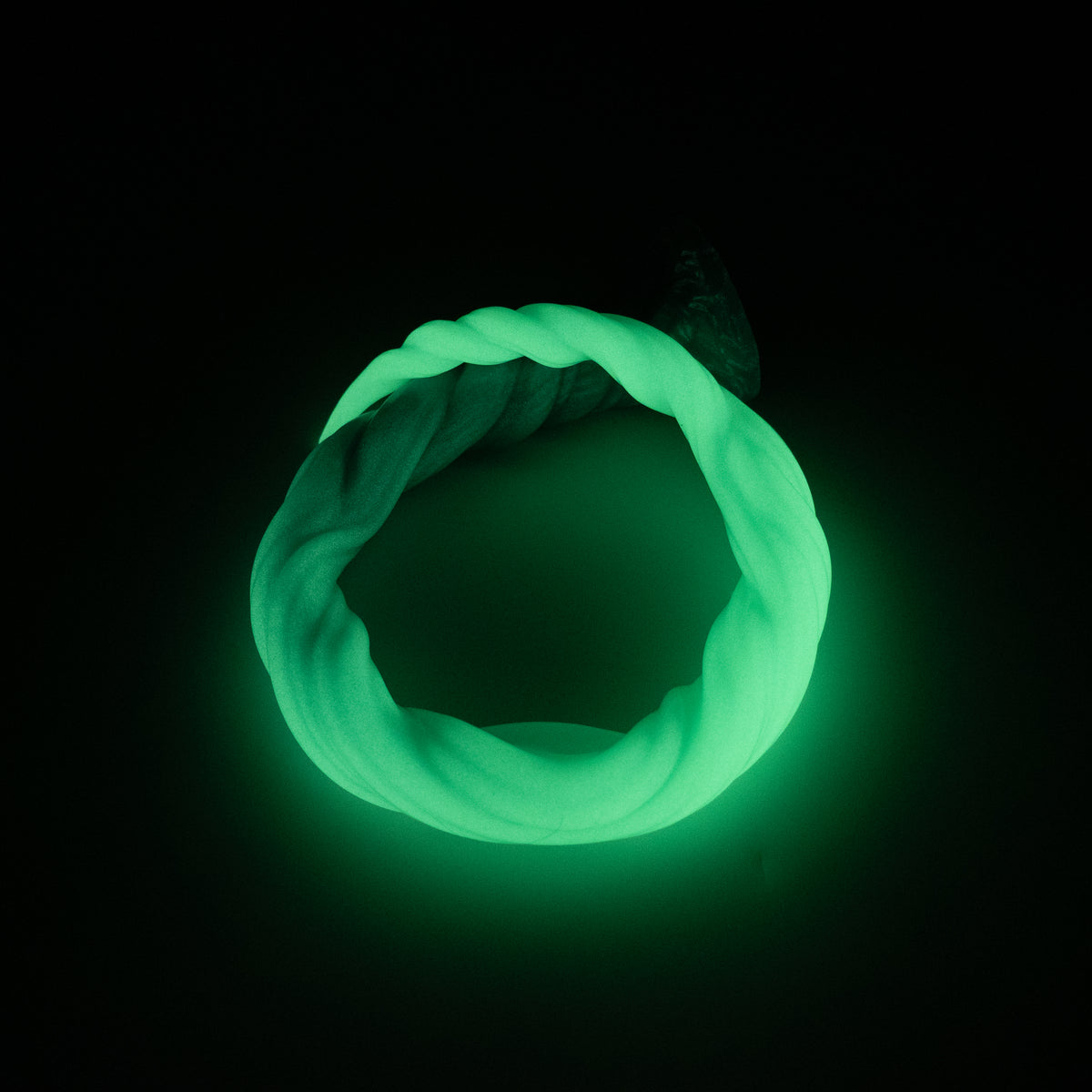 S4MJQ44 Sera's Horn Large 0050 UV GITD