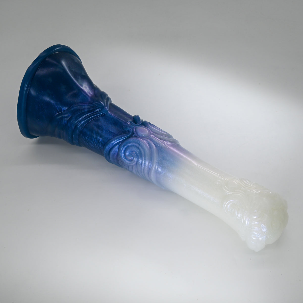 U4SKR96 Cirrus Large 0030 UV GITD CS