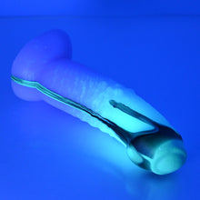 Load image into Gallery viewer, T2MEJ81 Titan Small 0050 UV GITD
