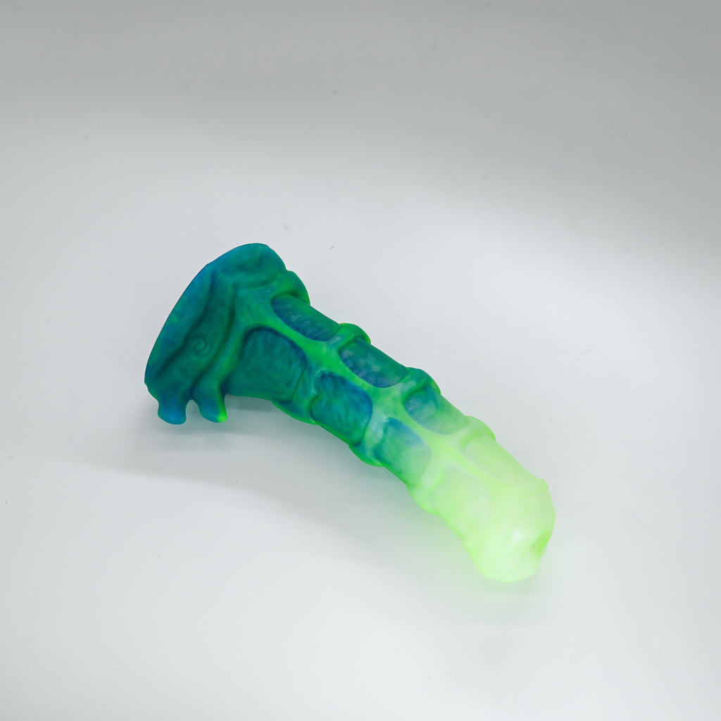 42MKQ56 Helhestr Small 0050 UV GITD CS