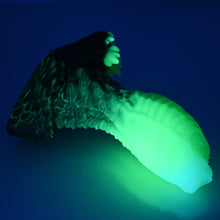 Load image into Gallery viewer, X2XEK35 Shin Small 0020 UV GITD
