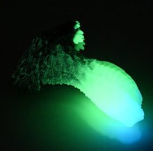 Load image into Gallery viewer, X2XEK35 Shin Small 0020 UV GITD
