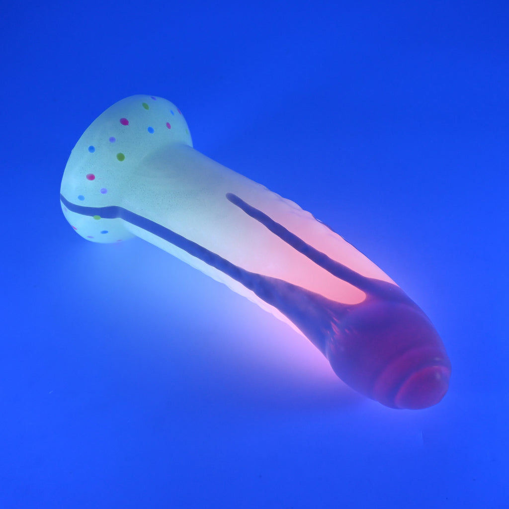 T4SJS37 Titan Large 0030 UV GITD GOBLIN HOLE