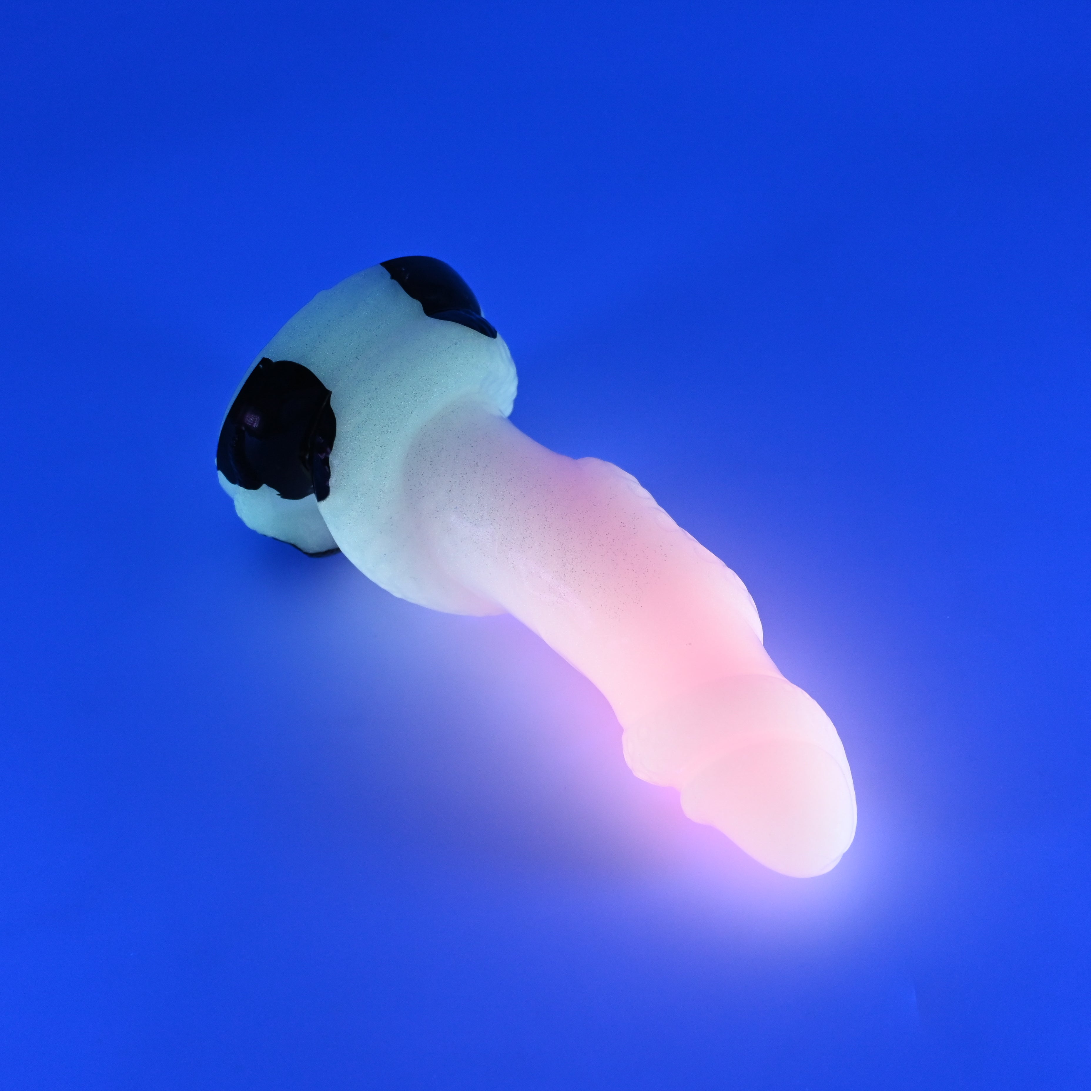 32SJQ97 Celia Small 0030 UV GITD