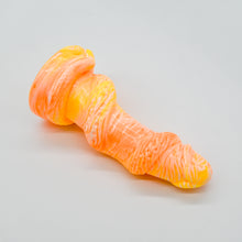 Load image into Gallery viewer, 33MHN55u Celia Medium 0050 UV GITD GHU
