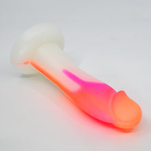 Load image into Gallery viewer, Z2SFN35 Caelus Small 0030 UV GITD
