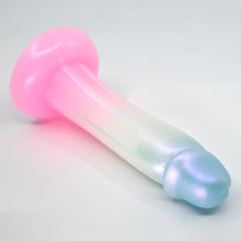 Load image into Gallery viewer, Z2MFN37 Caelus Small 0050 UV GITD
