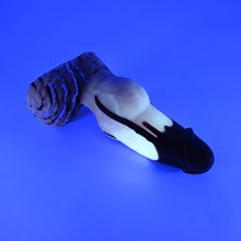 Load image into Gallery viewer, 53SJR14 Jacob Medium 0030 UV GITD GOBLIN HOLE
