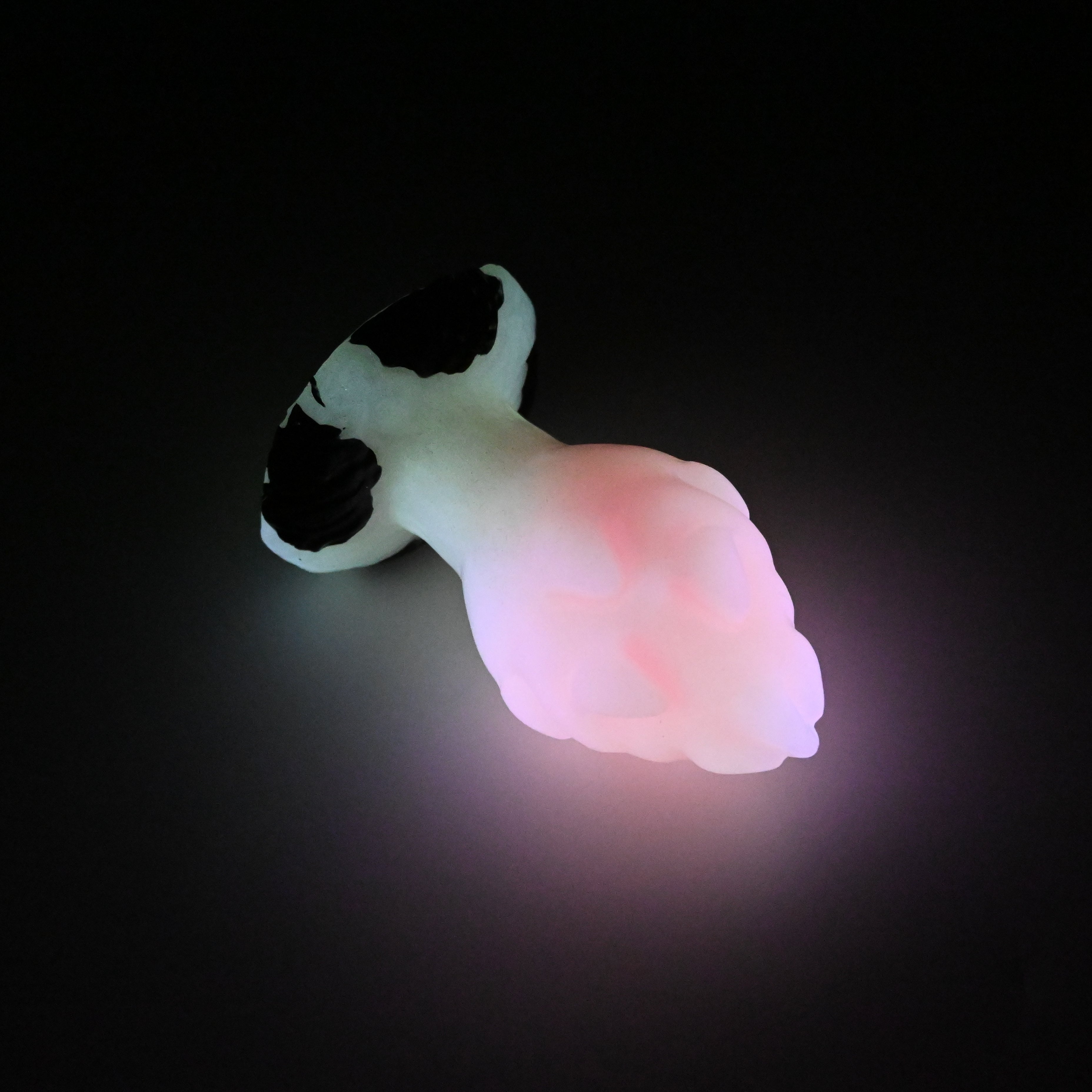 F3SJR66 Dragonfruit Plug Medium 0030 UV GITD