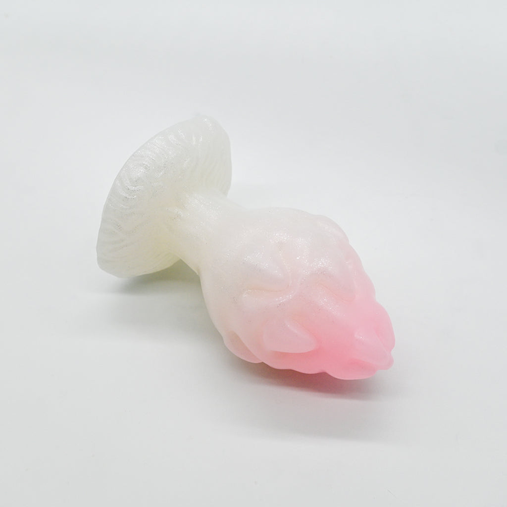 F4SJR68 Dragonfruit Plug Large 0030 UV GITD