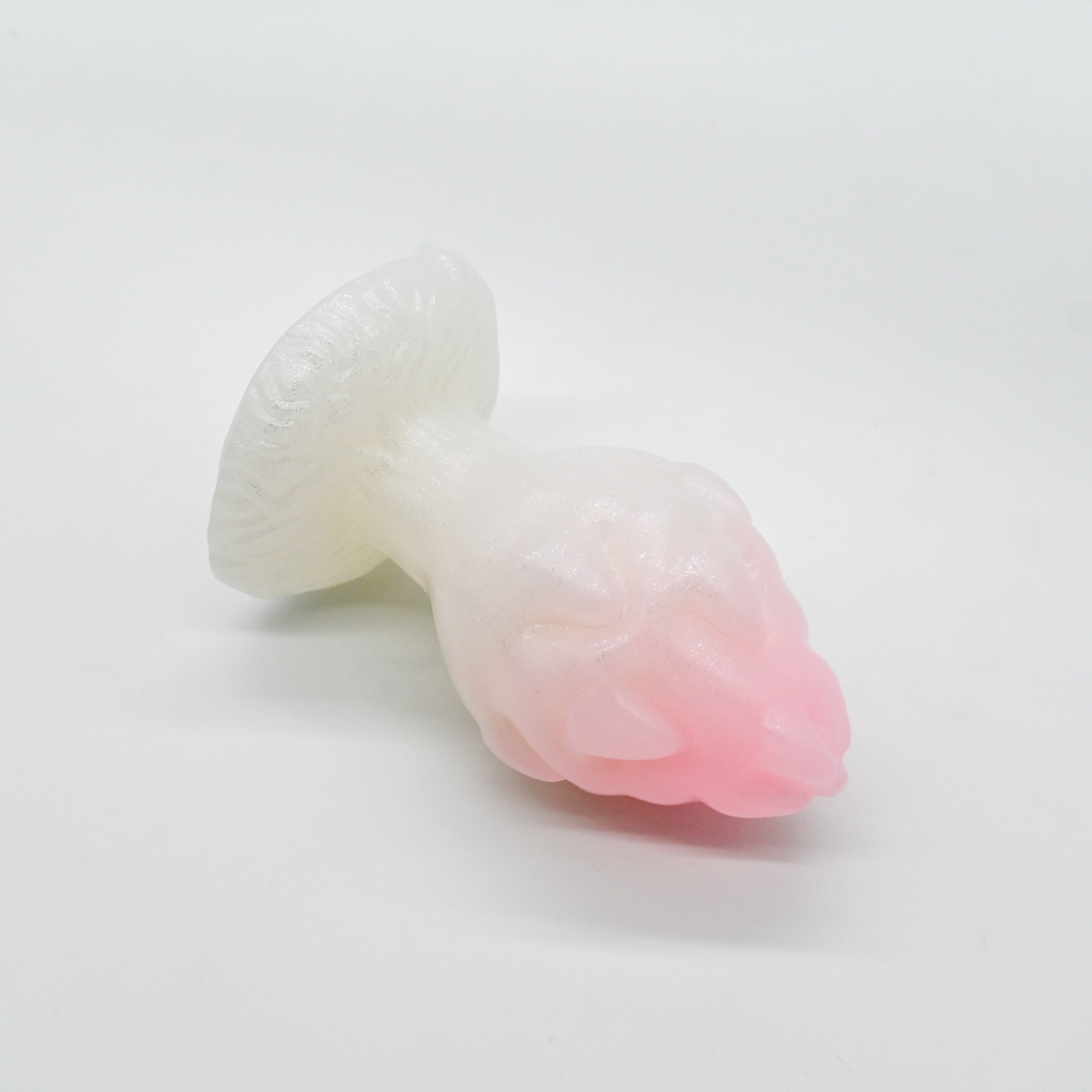 F4SJR68 Dragonfruit Plug Large 0030 UV GITD