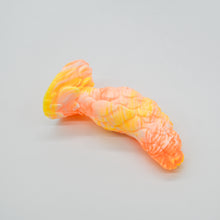 Load image into Gallery viewer, B2MHN71 Flora Small 0050 UV GITD
