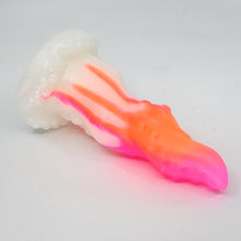 Load image into Gallery viewer, N2SFM26 Nereid Small 0030 UV GITD
