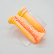 Load image into Gallery viewer, AAMHN69 Dilator Set 0050 UV GITD
