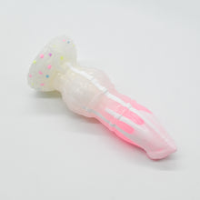 Load image into Gallery viewer, H2SJR79 Hellion Small 0030 UV GITD
