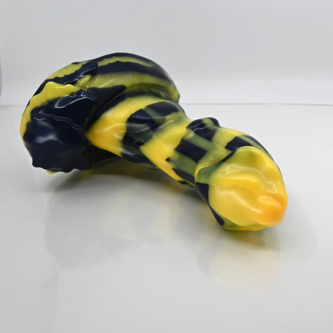 R4MCN75 Oberon Large 0050 UV GITD